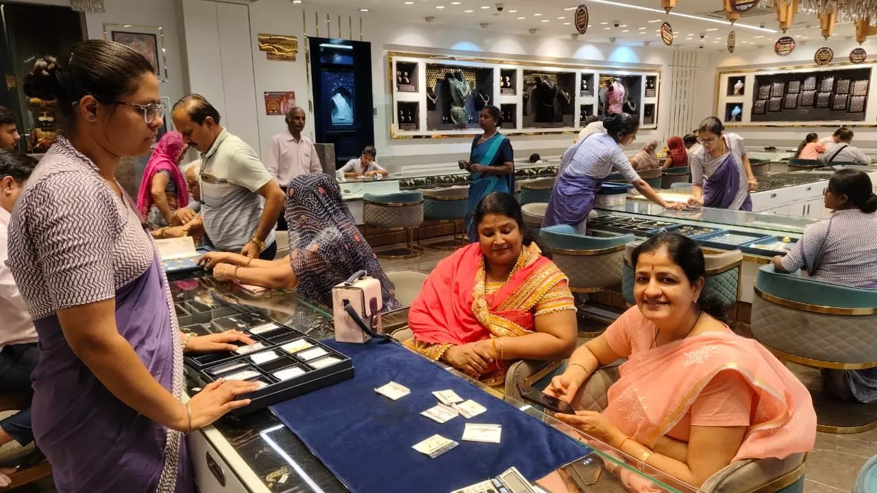 हैदराबाद में ज्वेलरी मेला: गोल्ड, डायमंड और सिल्वर कलेक्शन