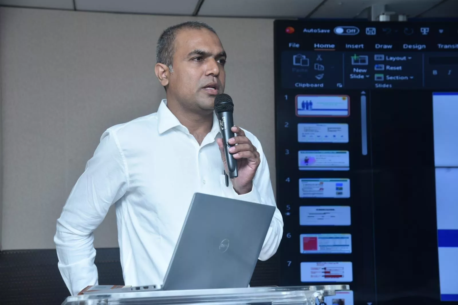 टीबी और धूम्रपान जागरूकता कार्यक्रम में वक्ता और अधिकारी