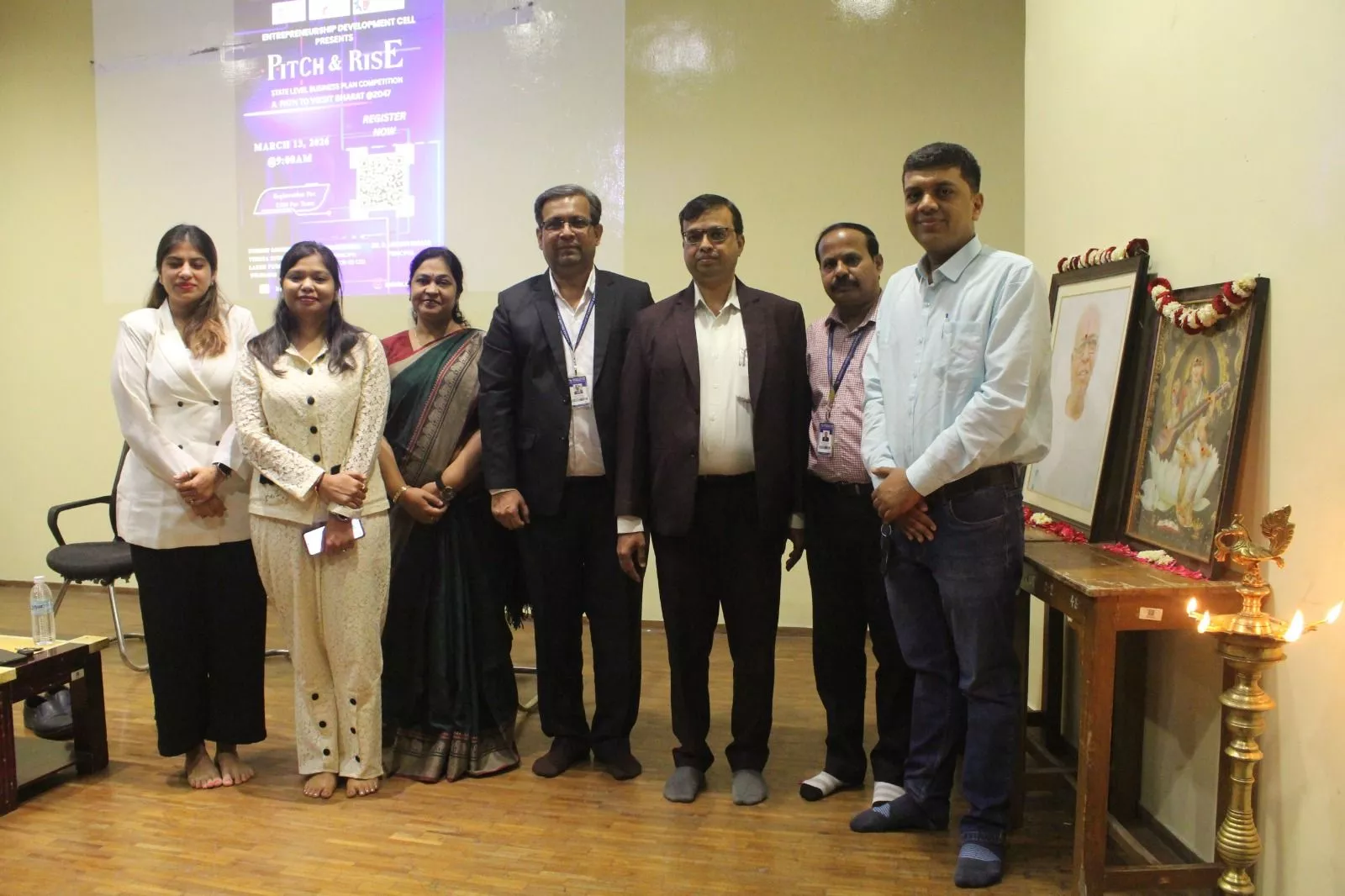 बद्रुका कॉलेज पिच एंड राइज़ प्रतियोगिता का दृश्य