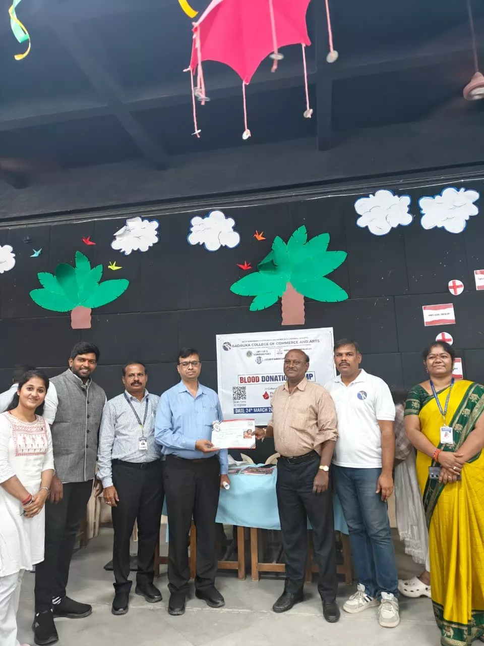 बद्रुका कॉलेज में रक्तदान शिविर का आयोजन