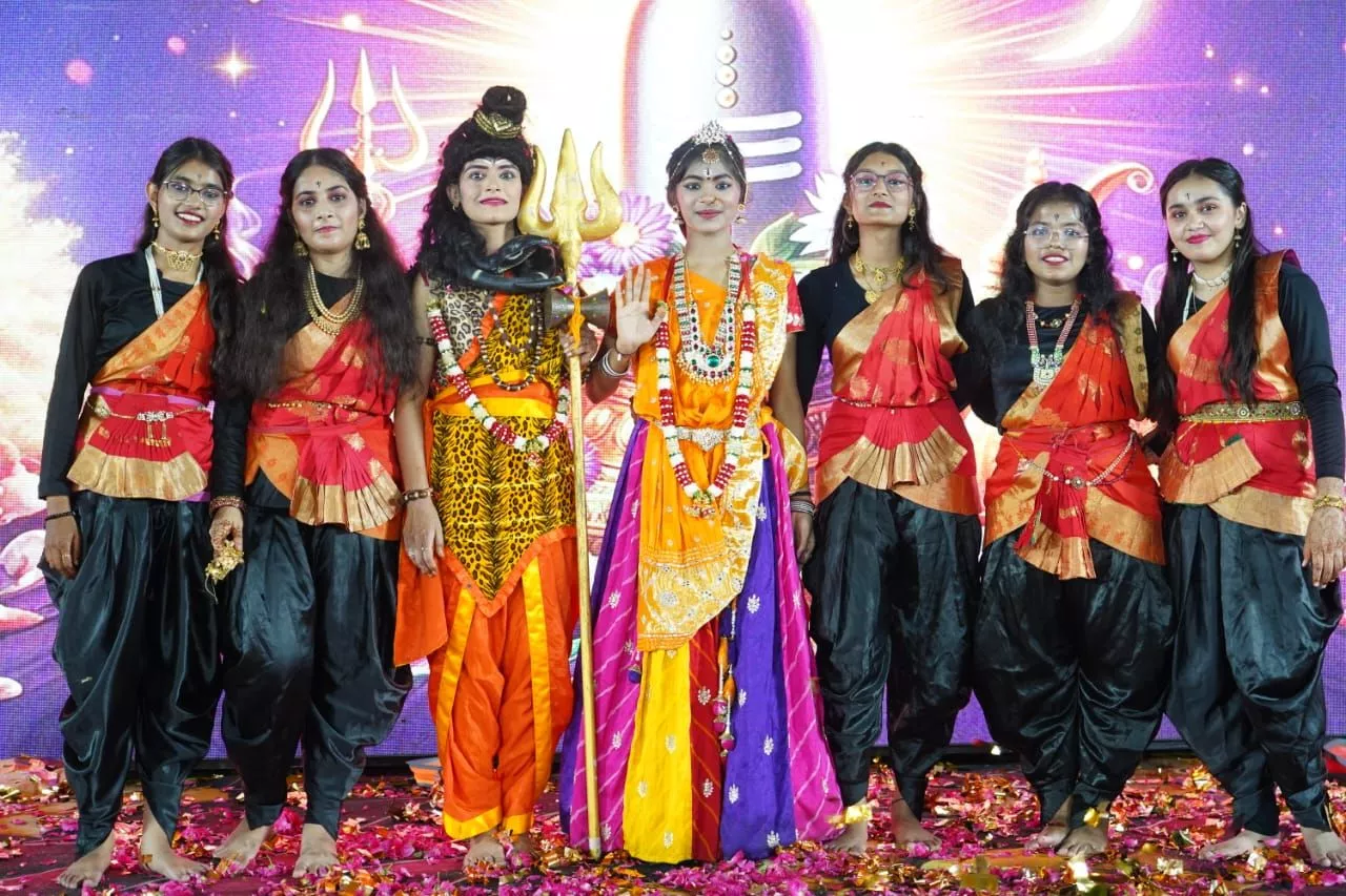 गणगौर महोत्सव में रंगारंग सांस्कृतिक कार्यक्रम