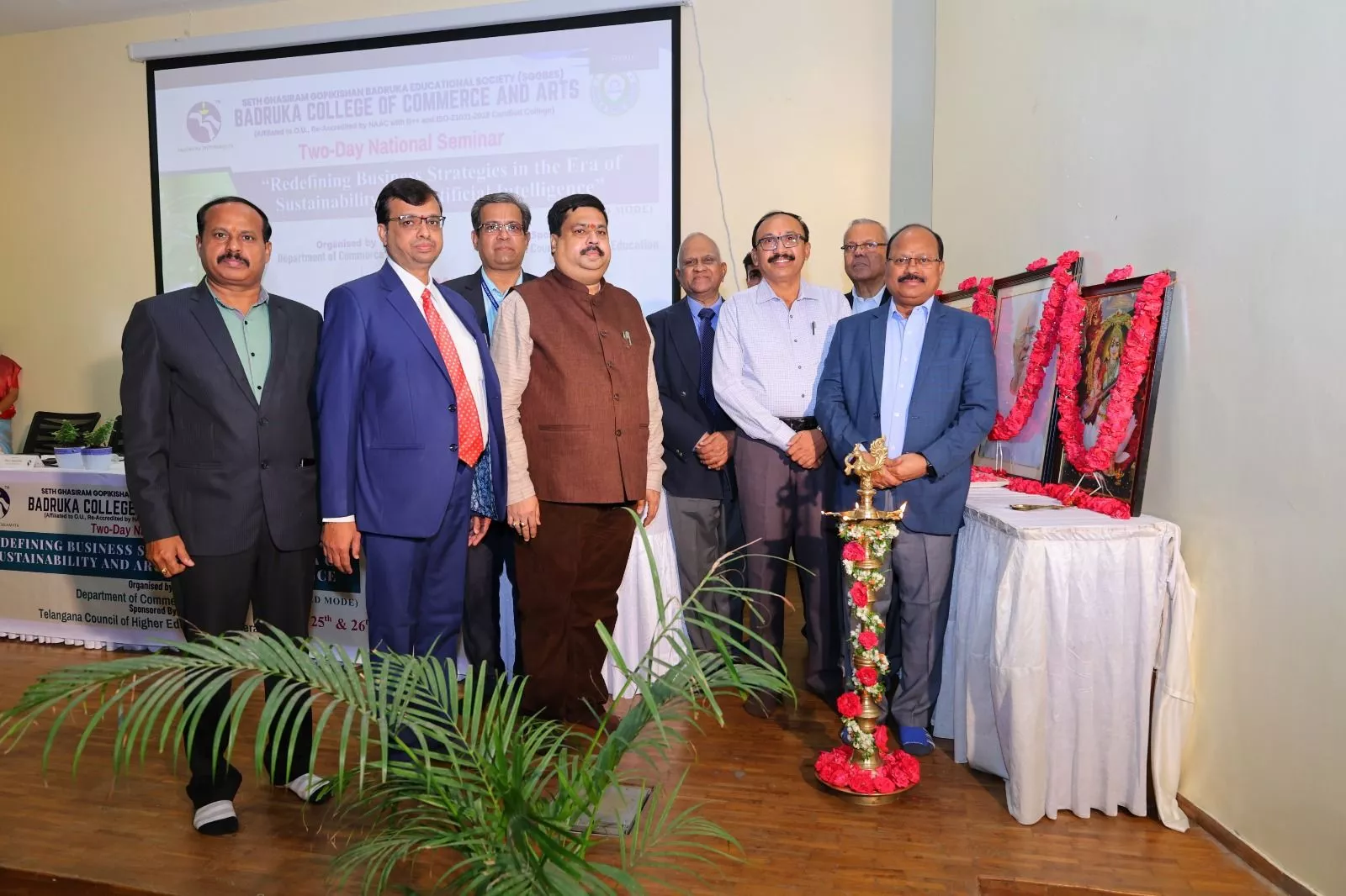 एआई और सस्टेनेबिलिटी सेमिनार में उपस्थित अतिथि