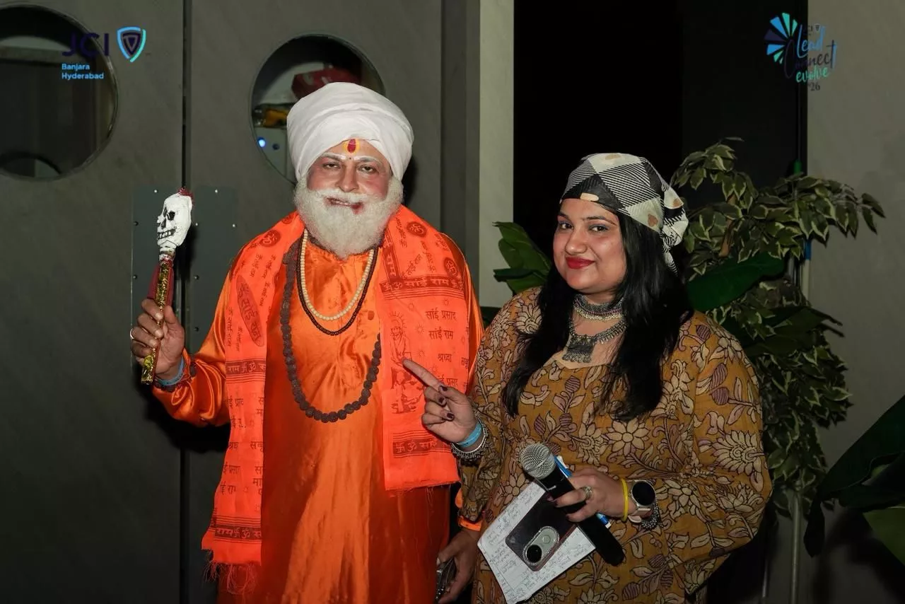 हर्ष चावला बैंड ने जेसीआई बंजारा रेट्रो जैम में प्रस्तुति दी