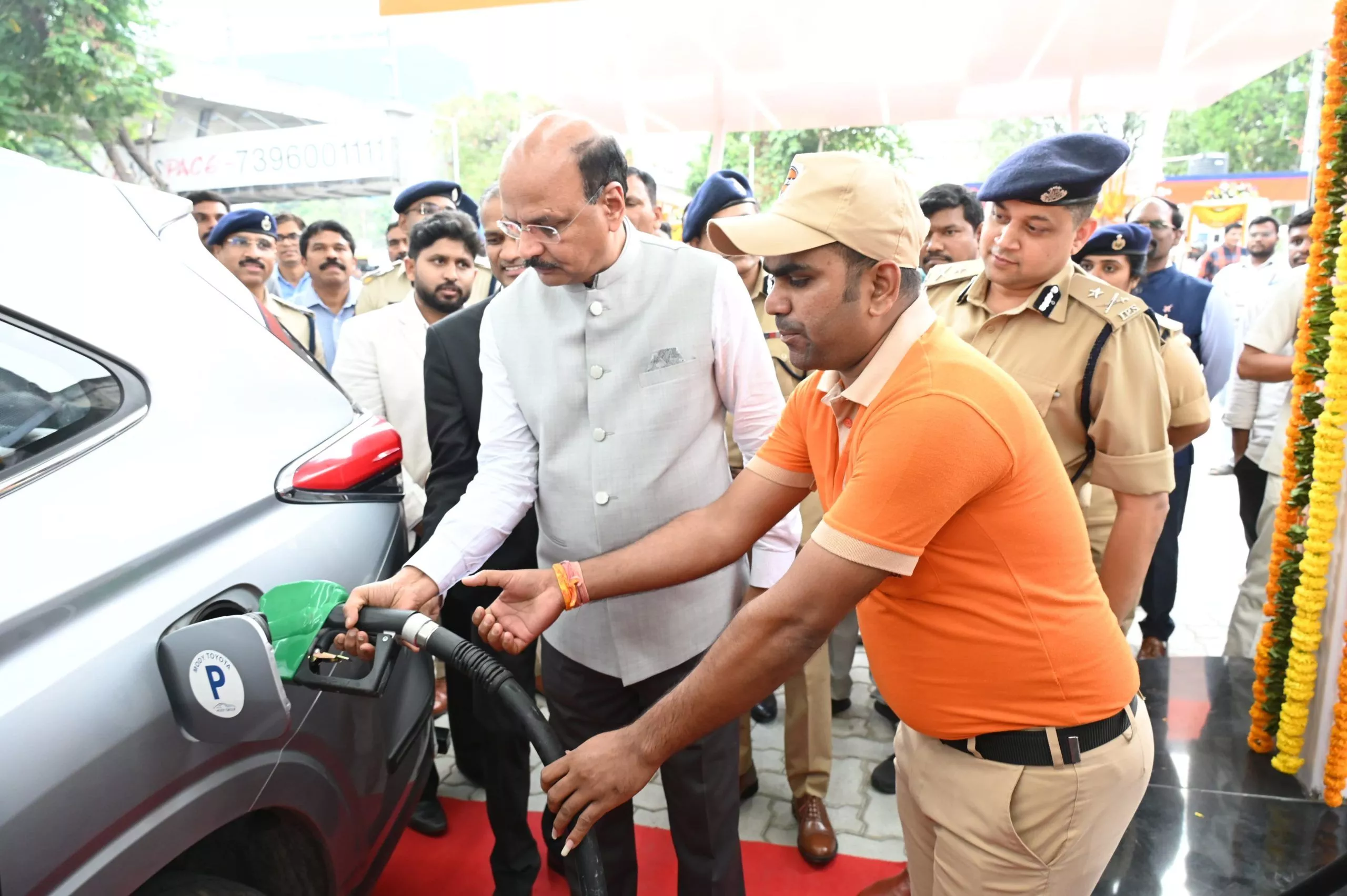 डीजीपी ने पुलिस वेल्फेयर फ्यूल स्टेशन का किया उद्घाटन