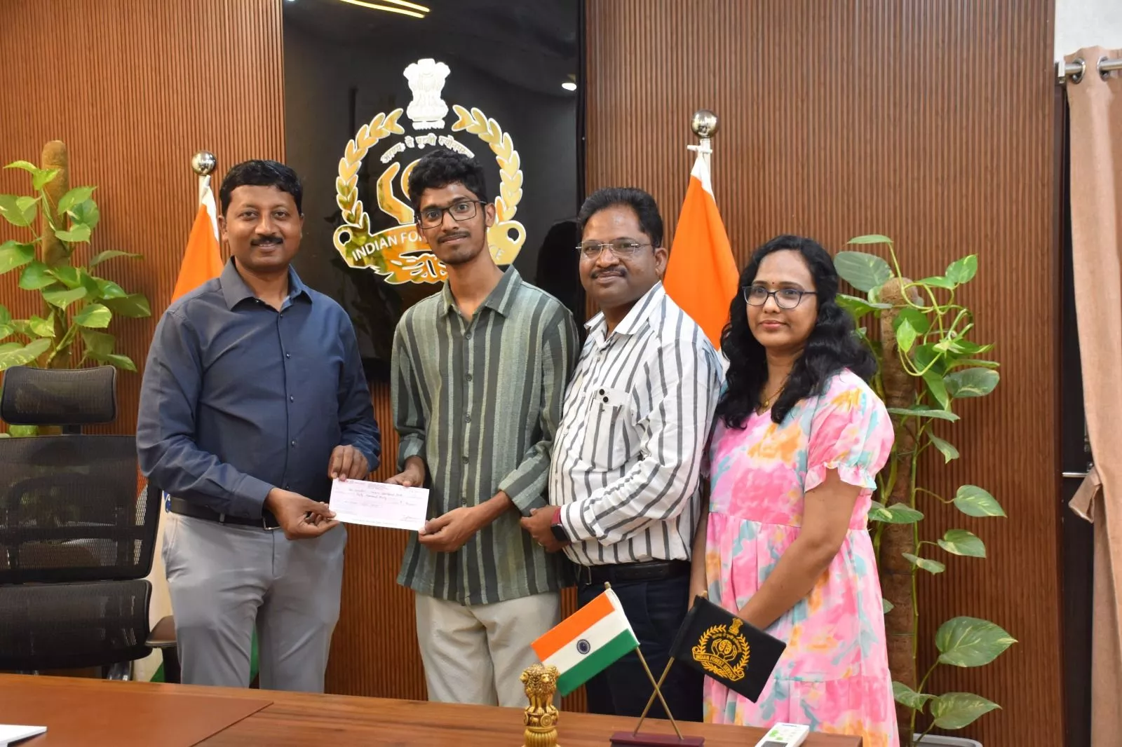 रेहान ने जन्मदिन पर हनी बैजर को गोद लिया