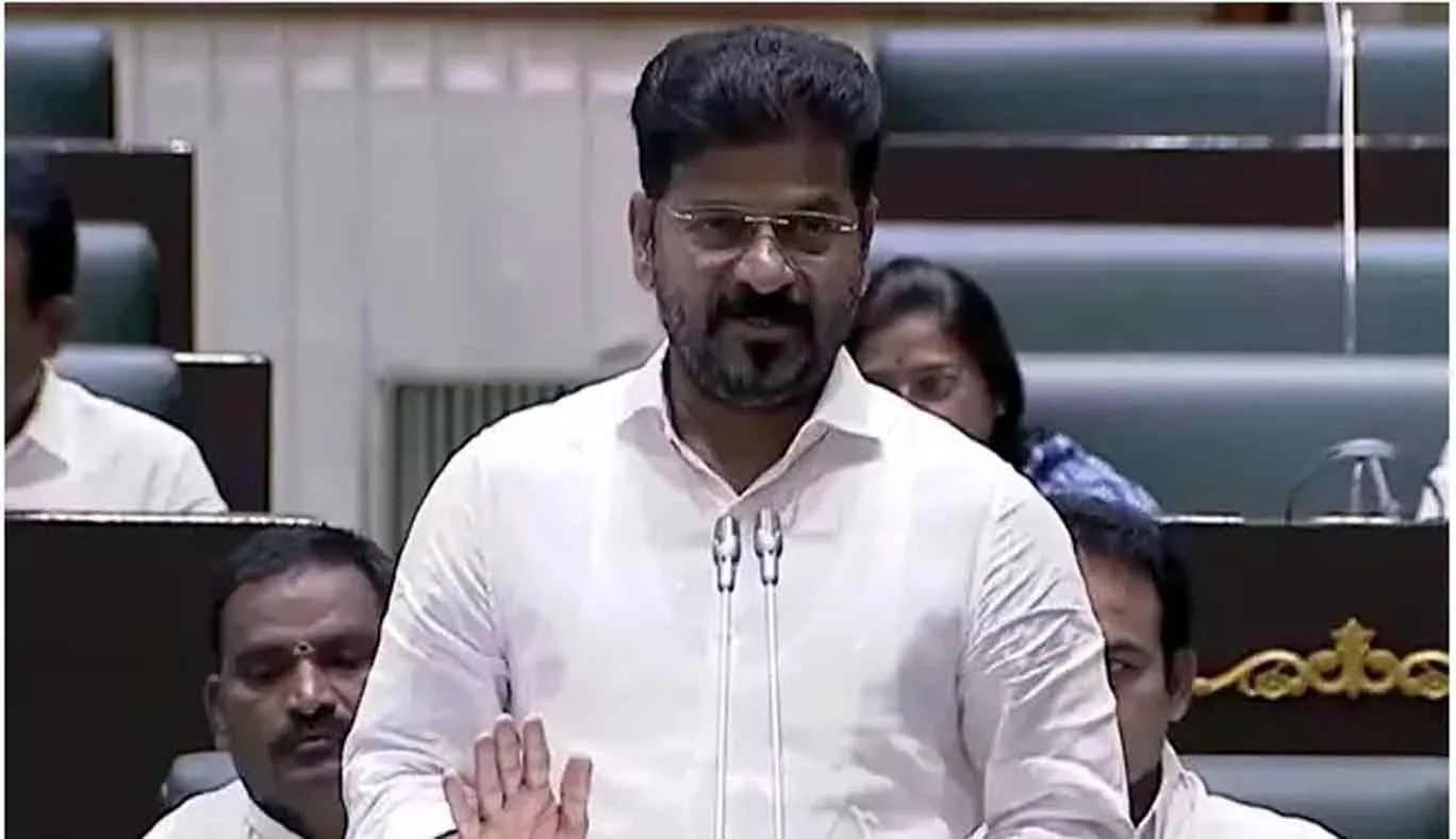 मुख्यमंत्री रेवंत रेड्डी विधानसभा में बजट भाषण देते हुए