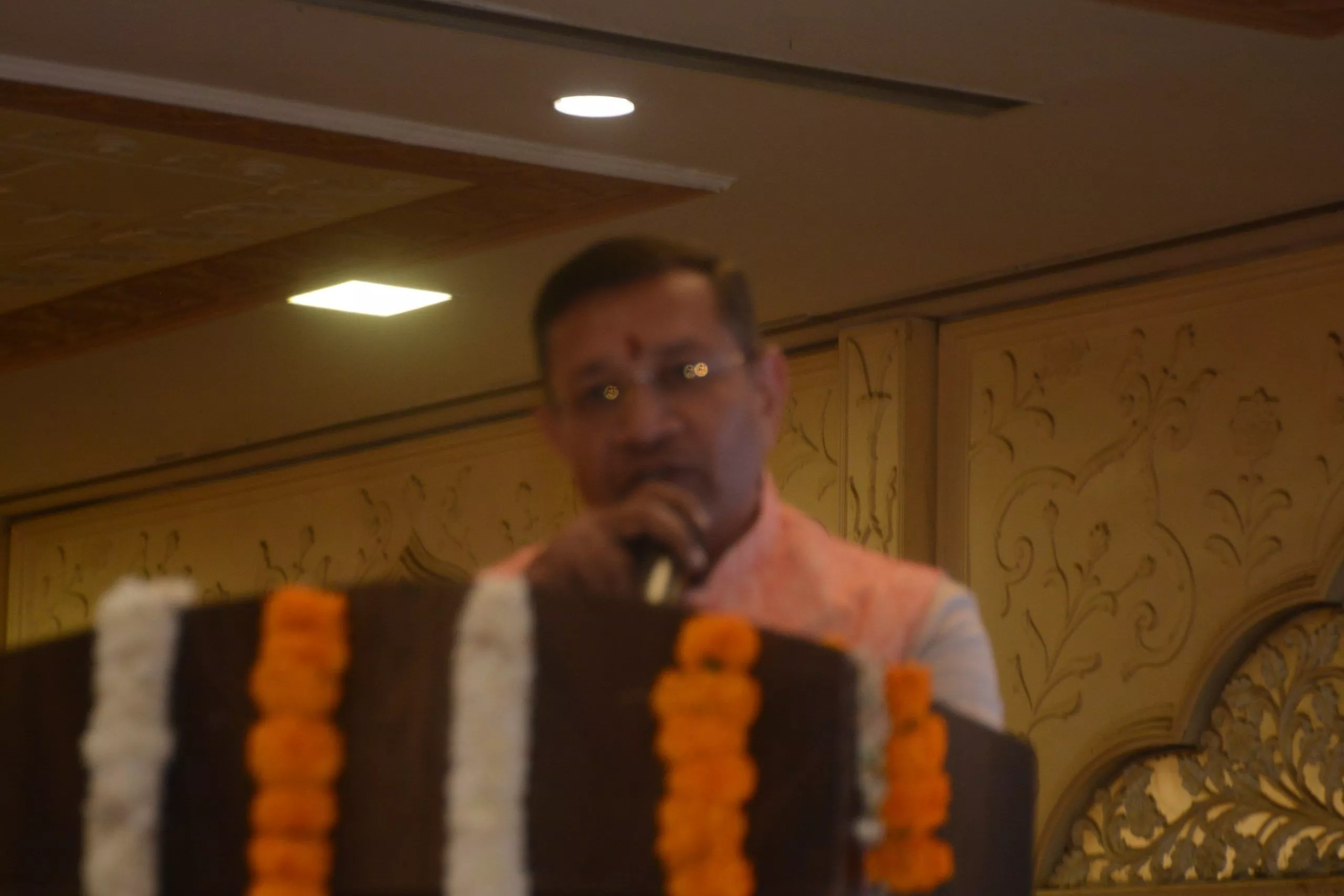 हरियाणा नागरिक संघ के होली उत्सव में रंग-बिरंगे कार्यक्रम का दृश्य