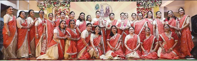 हैदराबाद: रामकोट महिला मंडल का सोना-चांदी तंबोला आयोजन