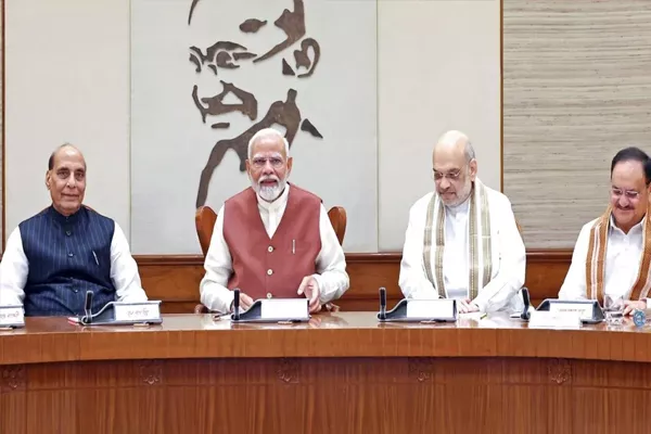 औद्योगिक विकास योजना से रोजगार सृजन का प्रतीक चित्र