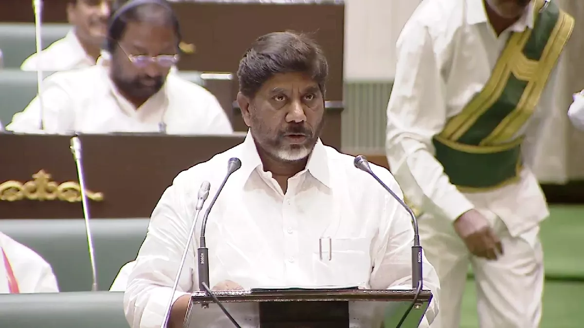 तेलंगाना बजट 2026-27 पेश करते हुए