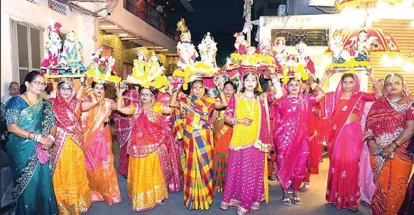 गणगौर शोभायात्रा और सांस्कृतिक कार्यक्रम का दृश्य