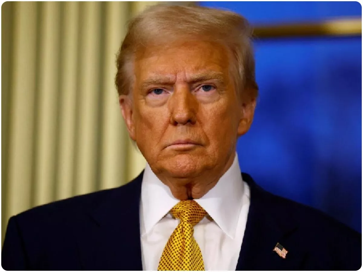 डोनाल्ड ट्रंप ईरान युद्ध पर घिरे, डेमोक्रेट नेताओं ने उठाए सवाल