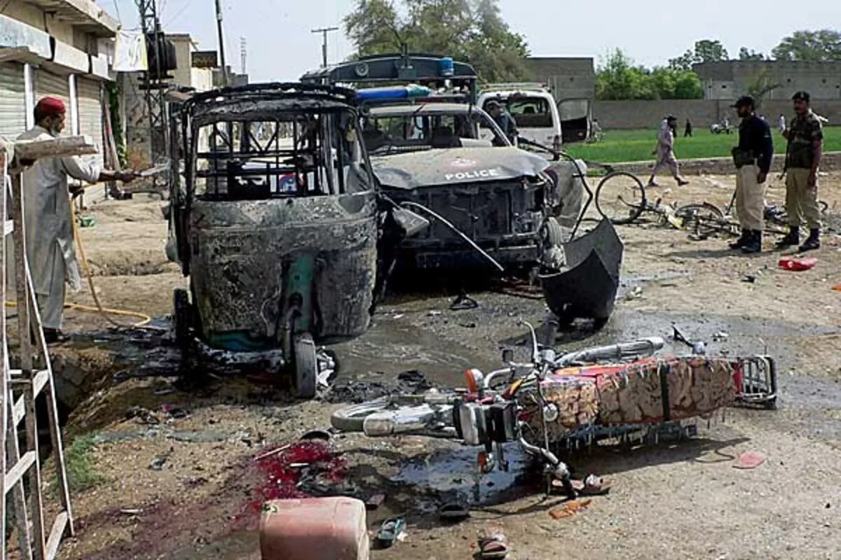 पाकिस्तान में कबायली नेता के वाहन पर आतंकवादी हमला, तीन बच्चों की मौत