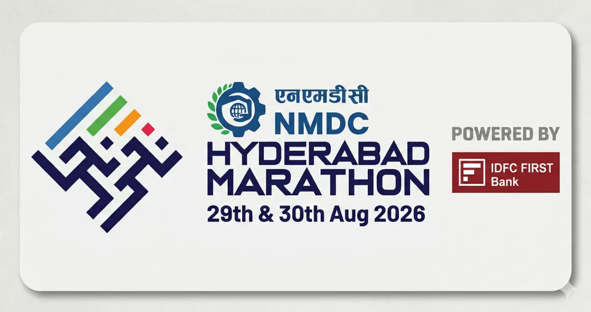 हैदराबाद मैराथन में दौड़ते प्रतिभागी