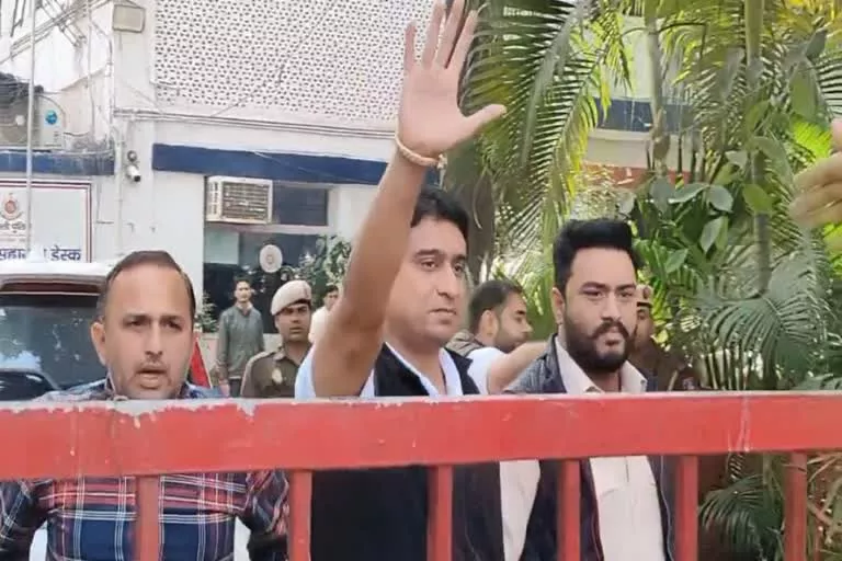 आईवाईसी प्रमुख उदयभानु चिब