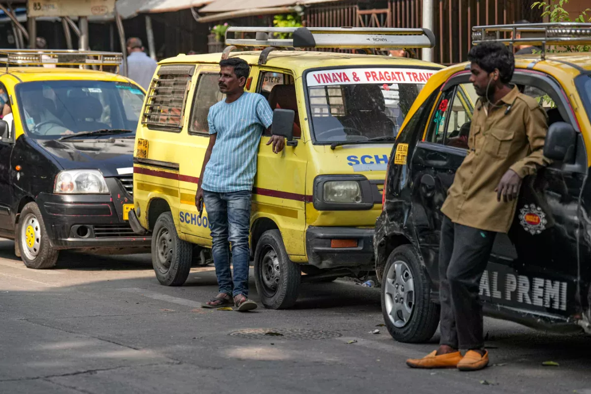 महाराष्ट्र में ट्रांसपोर्टरों की अनिश्चितकालीन हड़ताल