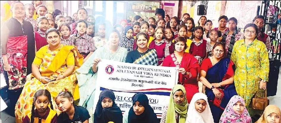 हैदराबाद में महिला दिवस पर कैंसर जागरूकता कार्यक्रम