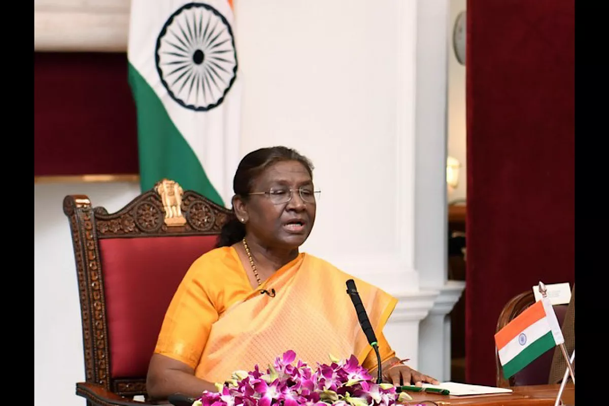 राष्ट्रपति Droupadi Murmu ने कहा कि महिलाएं सशक्त हैं और किसी से कमतर नहीं हैं।