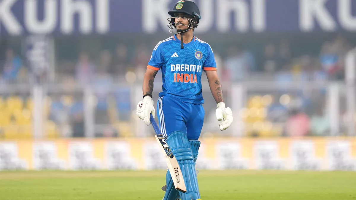 पटना में स्वागत के दौरान भारतीय क्रिकेटर इशान किशन