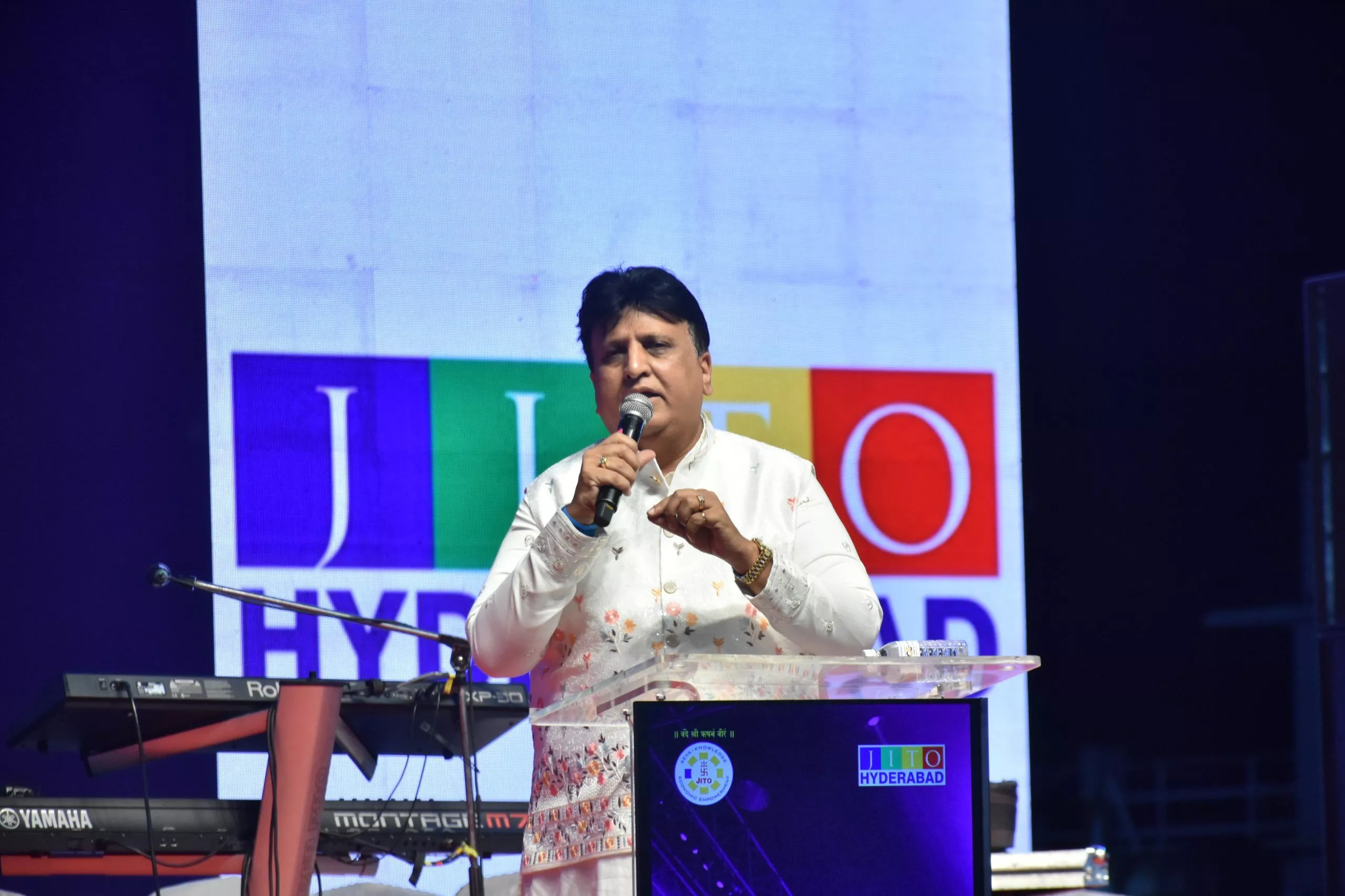 शासन संध्या 3.0 में भक्ति भजनों की प्रस्तुति