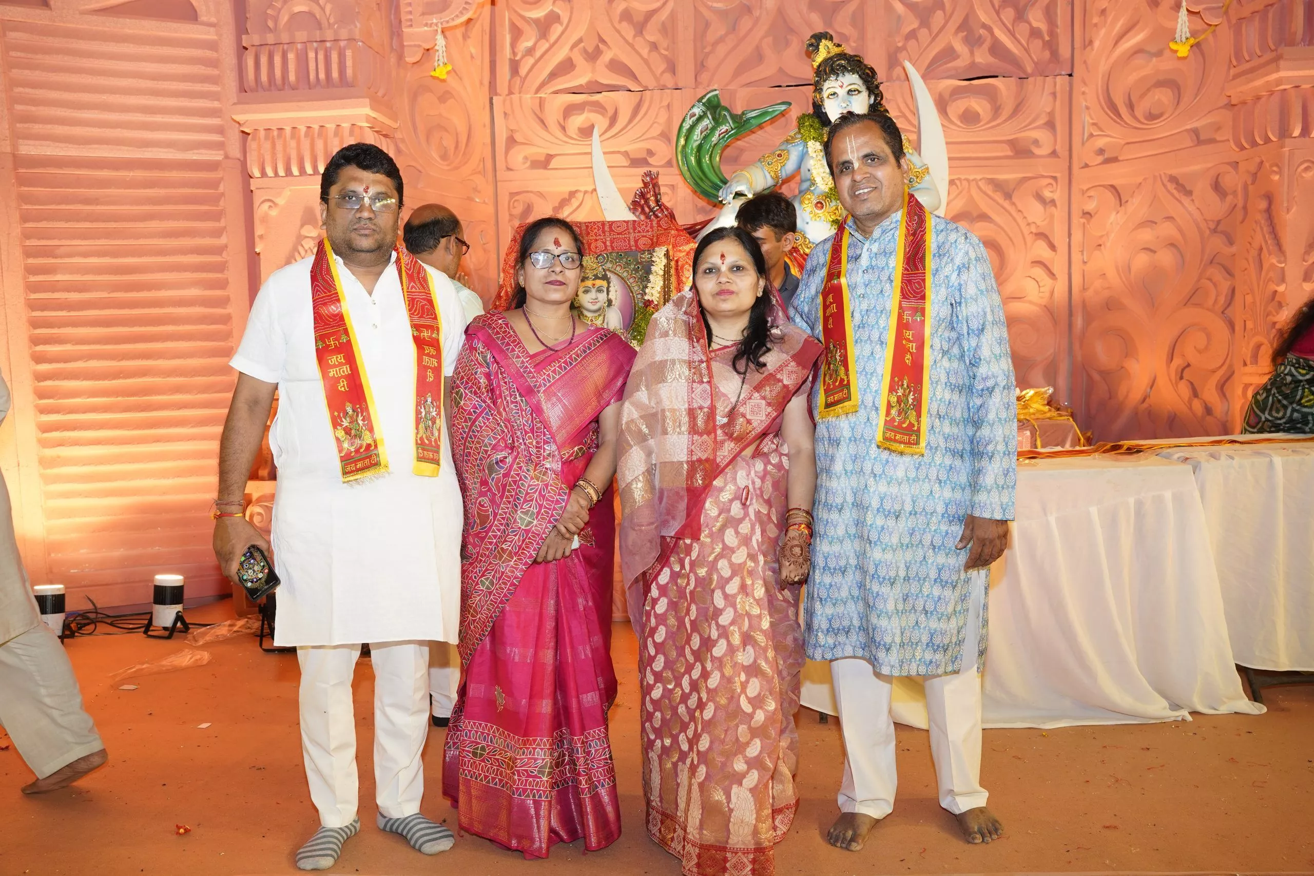 नुमाइश मैदान में माँ वैष्णो देवी के भव्य जागरण का दृश्य