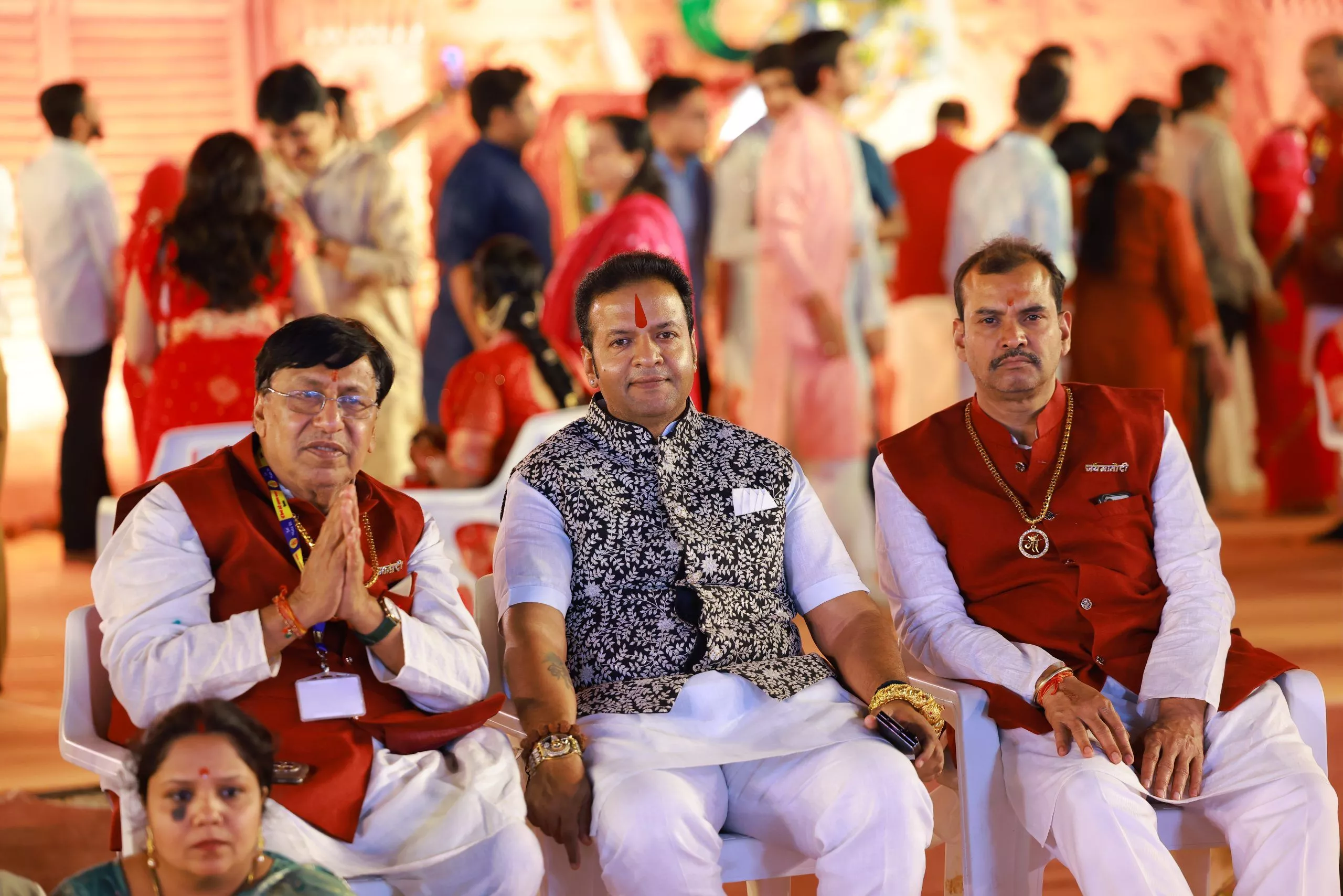 नुमाइश मैदान में माँ वैष्णो देवी के भव्य जागरण का दृश्य