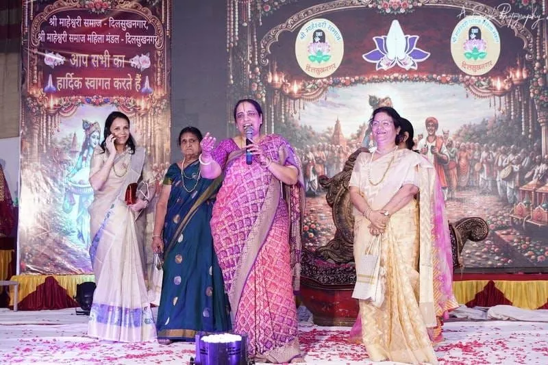 नानी बाई का मायरा महोत्सव में महिला मंडल की प्रस्तुति