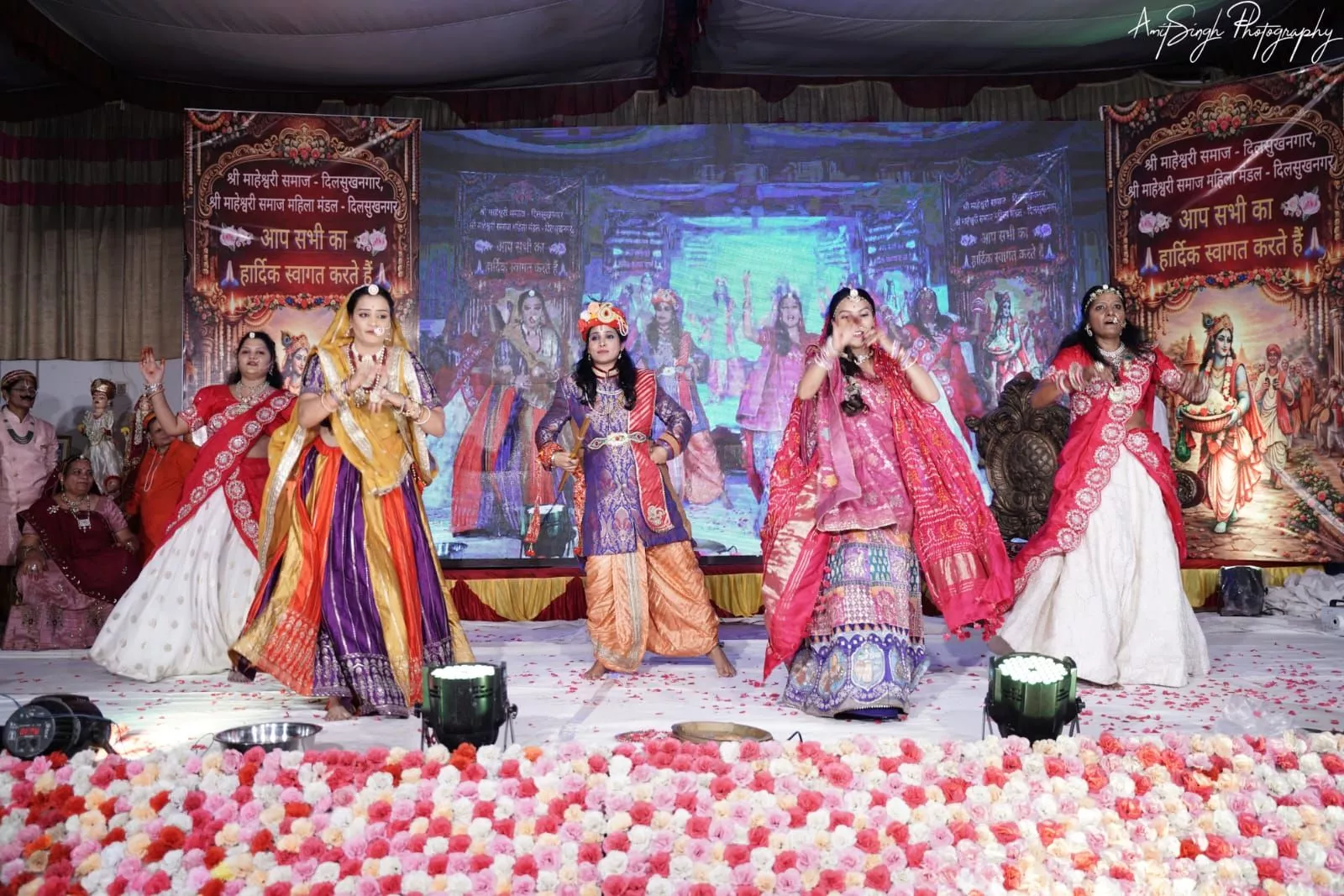 नानी बाई का मायरा महोत्सव में महिला मंडल की प्रस्तुति