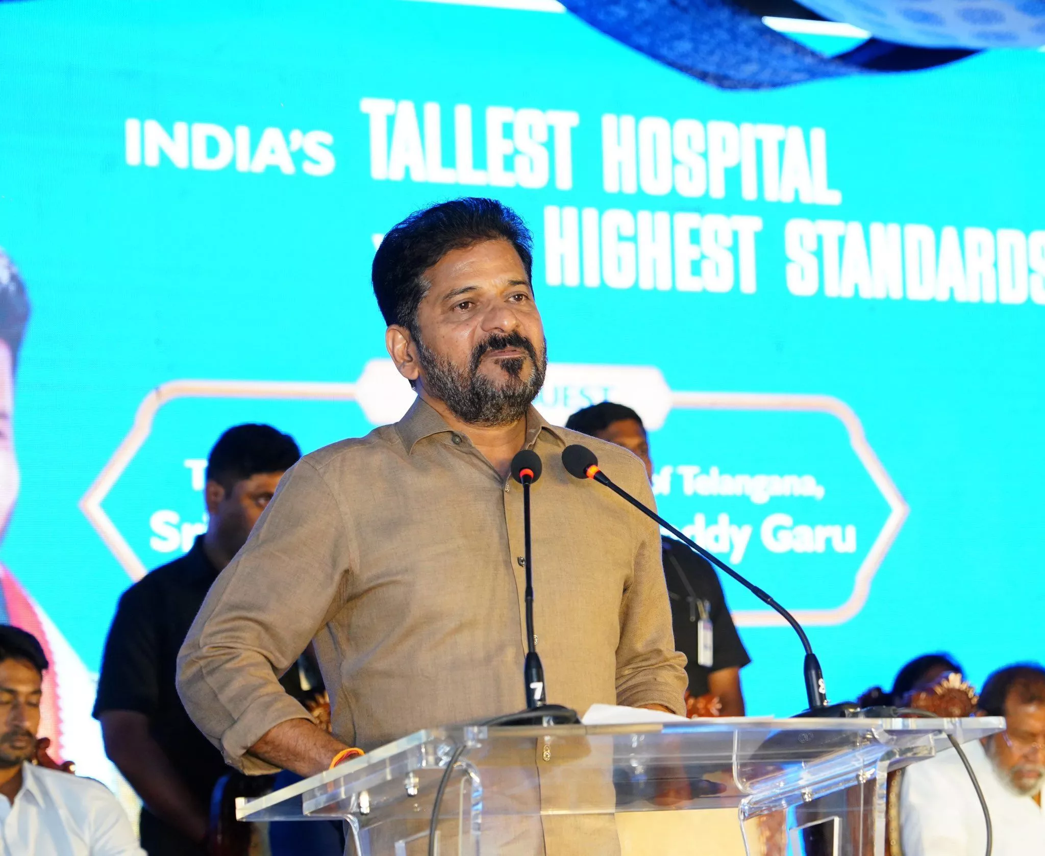 मुख्यमंत्री रेवंत रेड्डी ने मेडिकवर अस्पताल शाखा का उद्घाटन किया