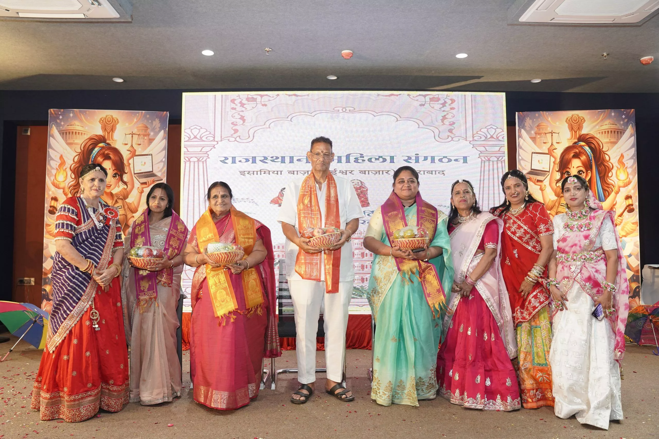 गणगौर उत्सव में महिलाओं का सांस्कृतिक कार्यक्रम