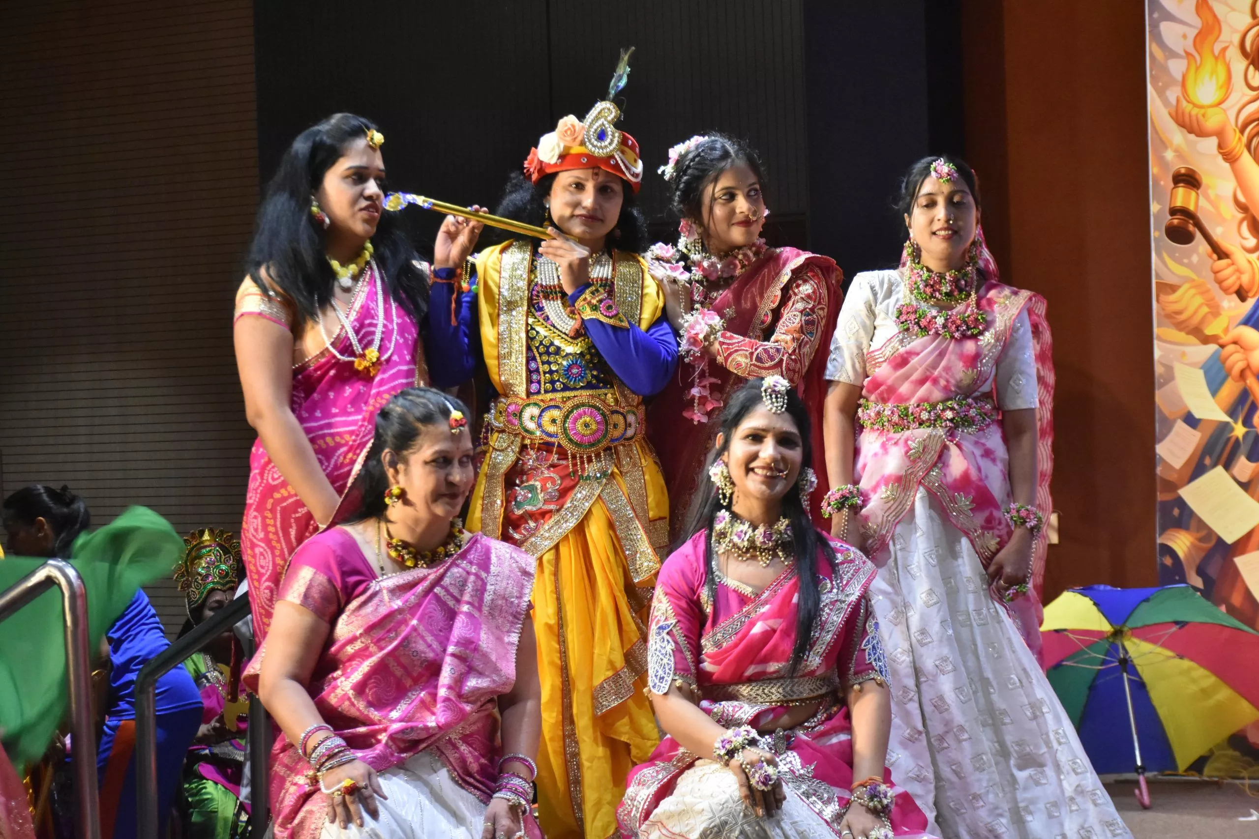 गणगौर उत्सव में महिलाओं का सांस्कृतिक कार्यक्रम