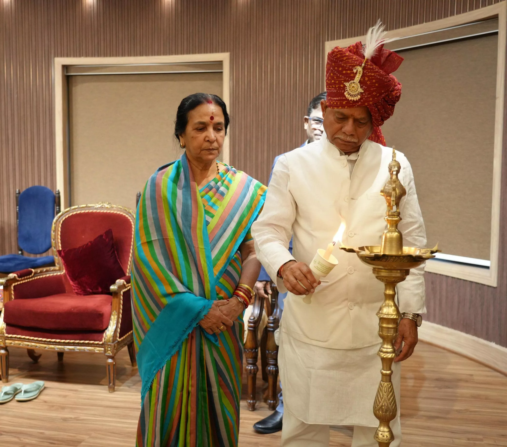 राजस्थान स्थापना दिवस पर राज्यपाल और प्रमुख अतिथि कार्यक्रम में