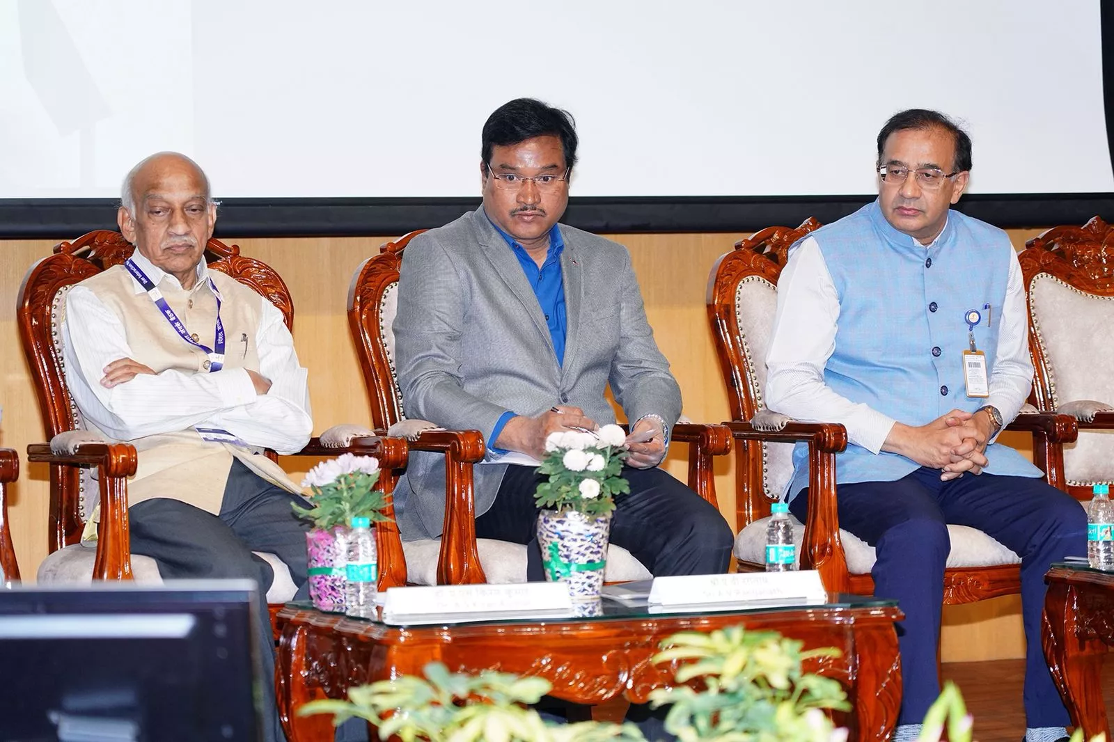 एनआरएससी संगोष्ठी में संबोधित करते हैद्रा आयुक्त