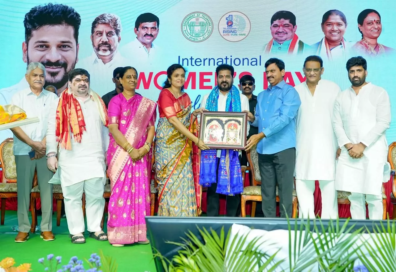 मूसी परियोजना पर कार्यक्रम में बोलते सीएम रेवंत रेड्डी