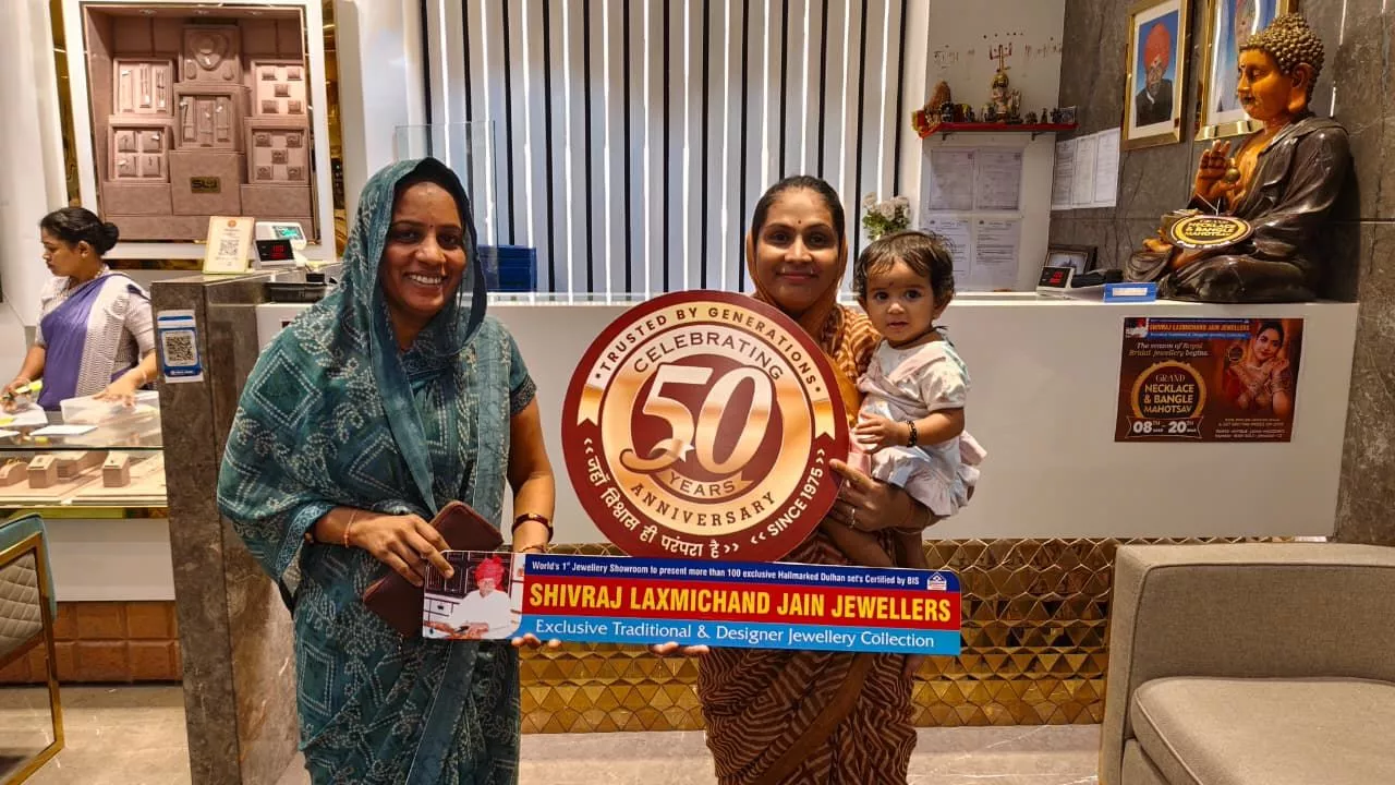 ज्वेलरी महोत्सव में नेकलेस और बैंगल्स कलेक्शन