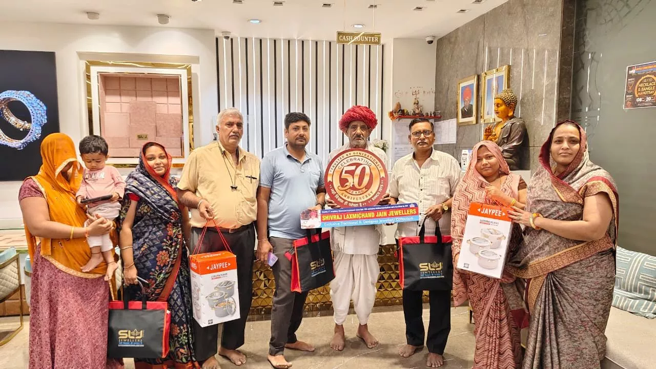 ज्वेलरी महोत्सव में नेकलेस और बैंगल्स कलेक्शन