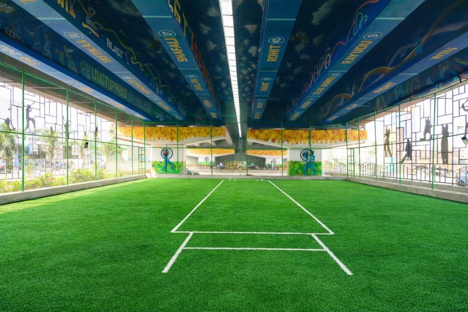 बैरामलगुड़ा फ्लाईओवर के नीचे स्पोर्ट्स एरीना का दृश्य