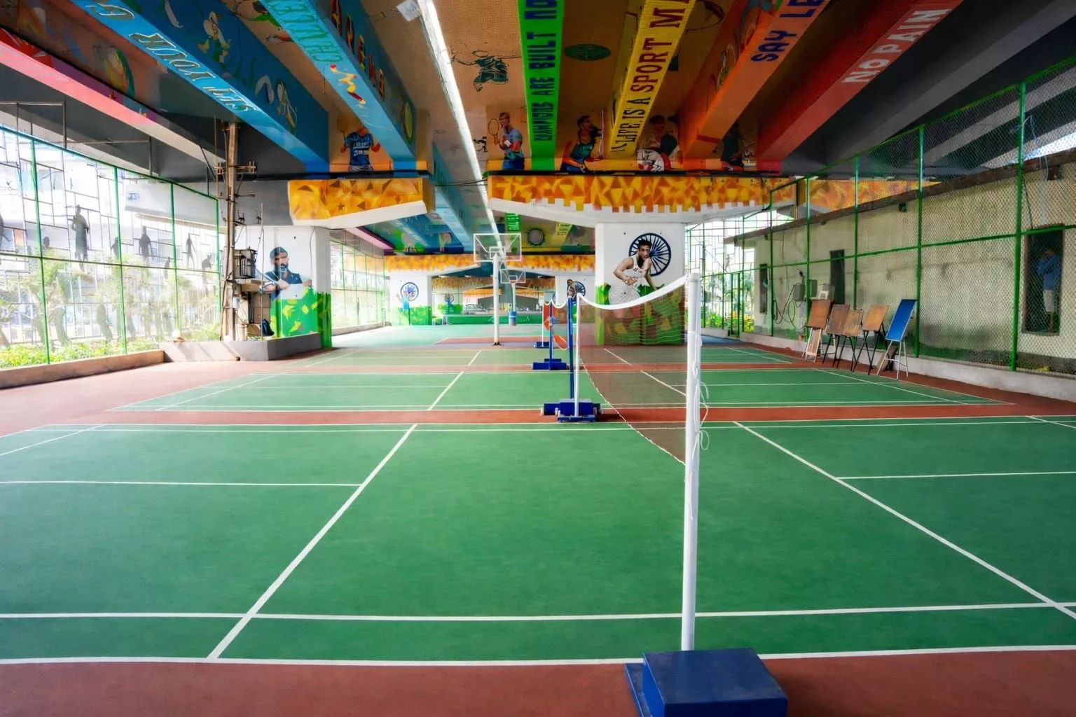 बैरामलगुड़ा फ्लाईओवर के नीचे स्पोर्ट्स एरीना का दृश्य