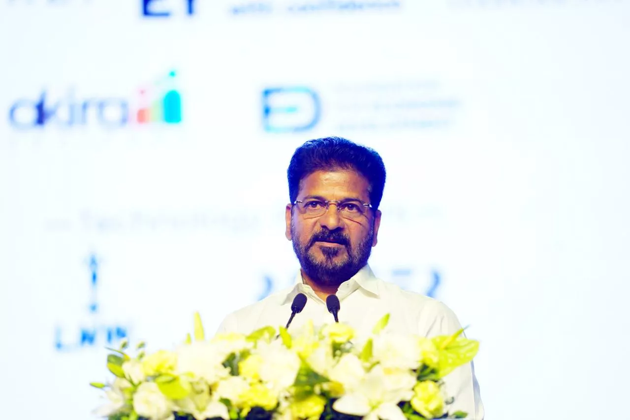 मुख्यमंत्री रेवंत रेड्डी निजी स्कूल उद्घाटन में मुख्य अतिथि