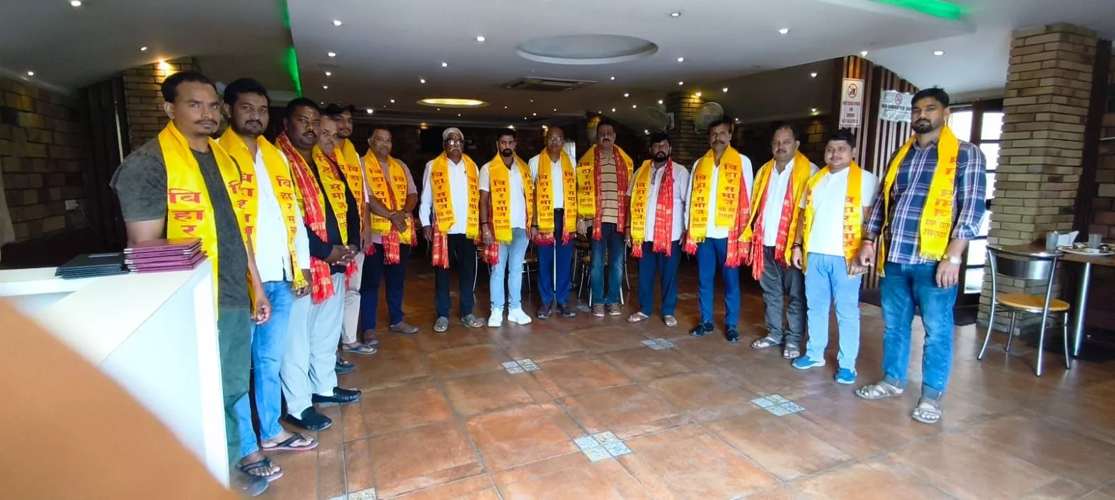 नई कार्यकारिणी गठन के बाद पदाधिकारियों का सम्मान