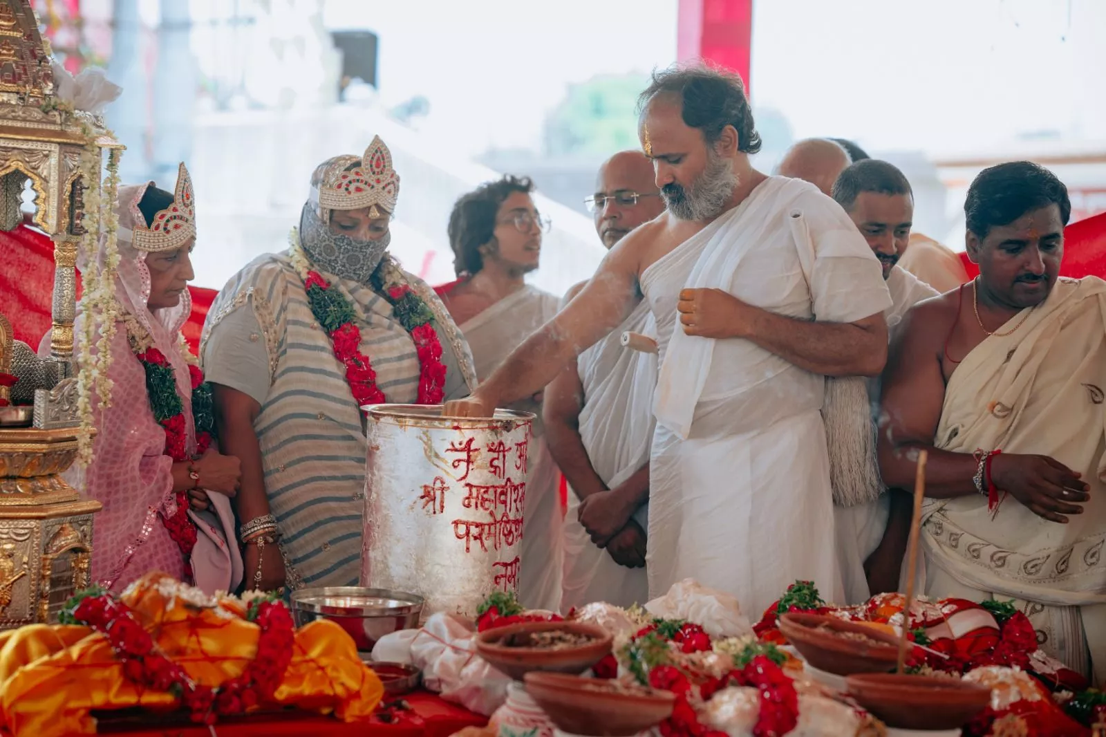 जैन मंदिर में प्रतिष्ठा महोत्सव का आयोजन