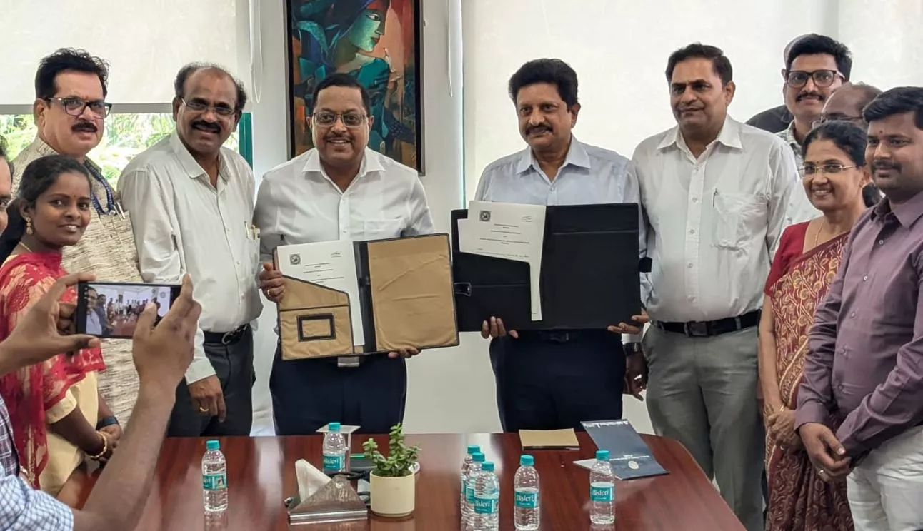 एनआईटीएचएम और सिटी कॉलेज के बीच एमओयू हस्ताक्षर समारोह