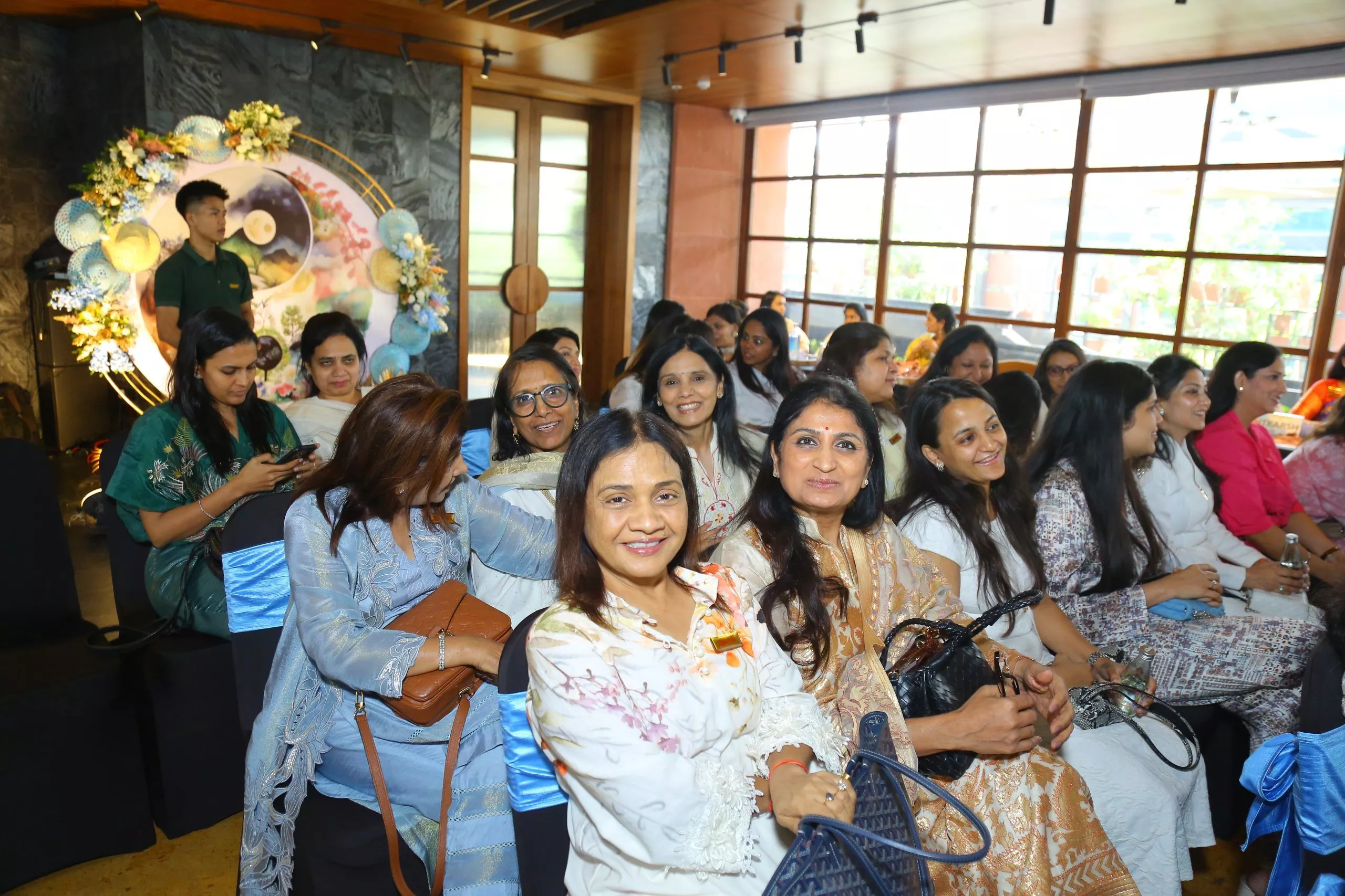 उत्कर्ष की नई टीम ने संभाला कार्यभार