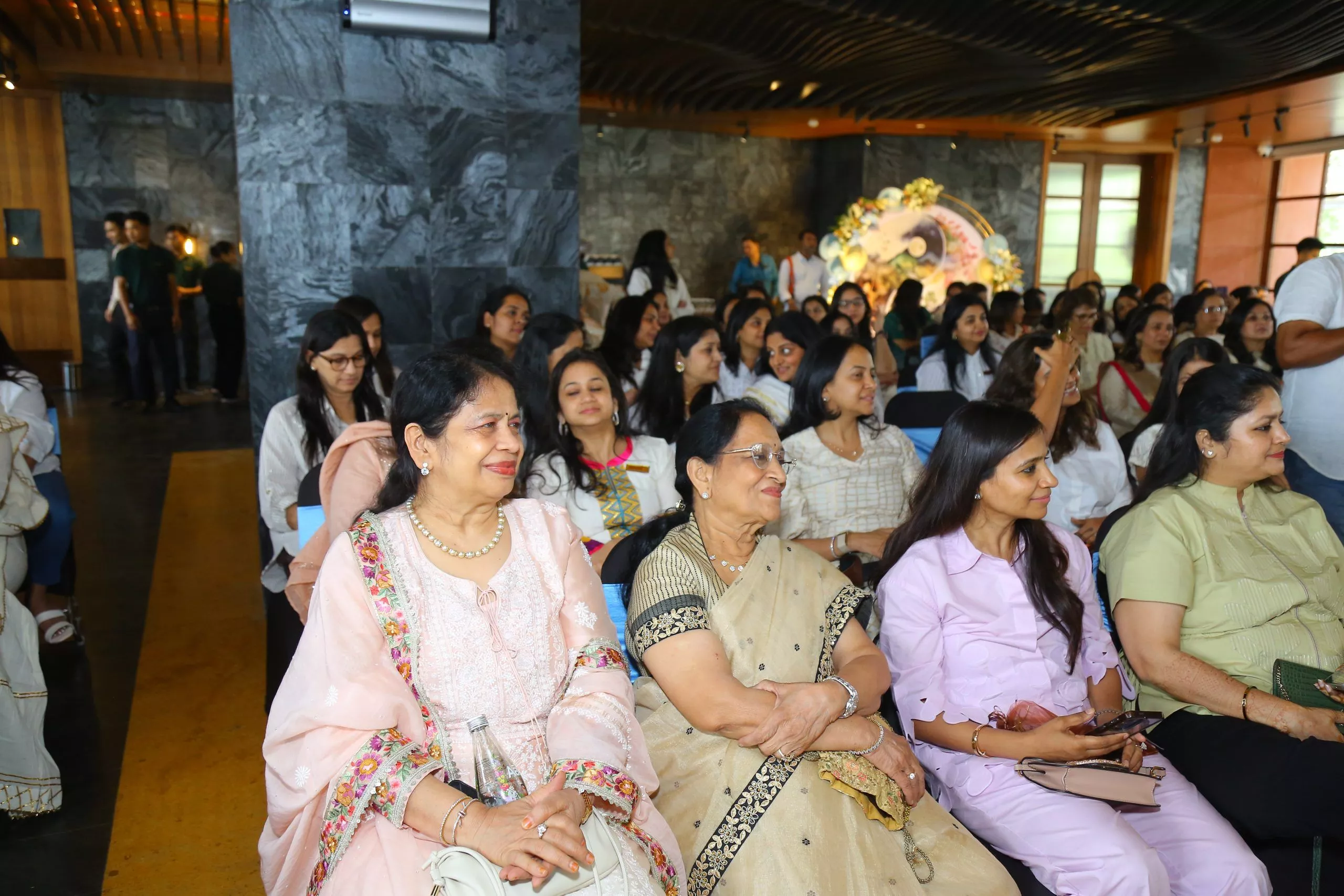 उत्कर्ष की नई टीम ने संभाला कार्यभार