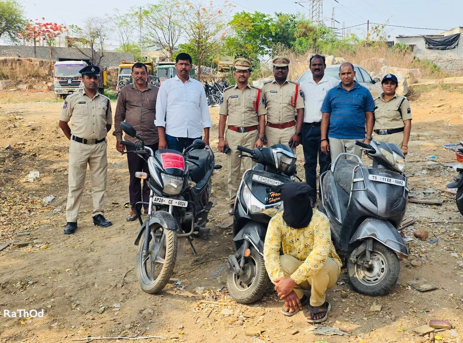 जगदगिरीगुट्टा पुलिस ने चोर को पकड़ा