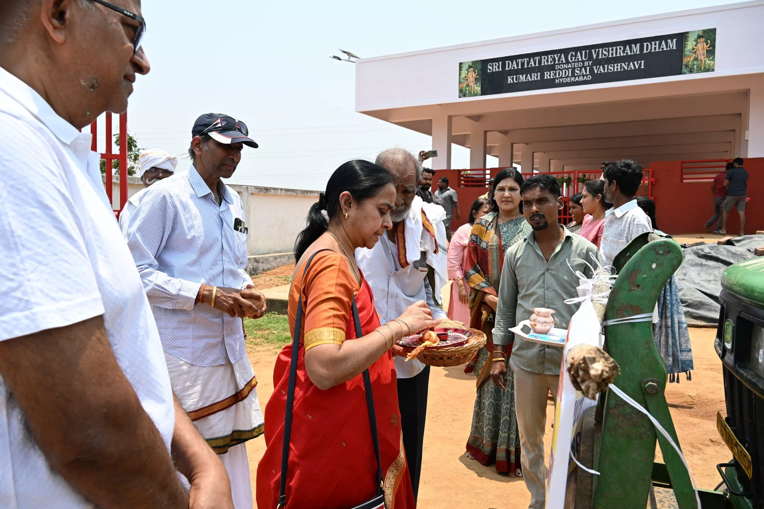 गौशाला में नए शेड का उद्घाटन और किसानों को लाभ