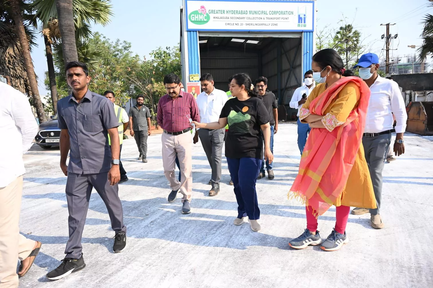 सृजना ने स्वच्छता व्यवस्था की समीक्षा की