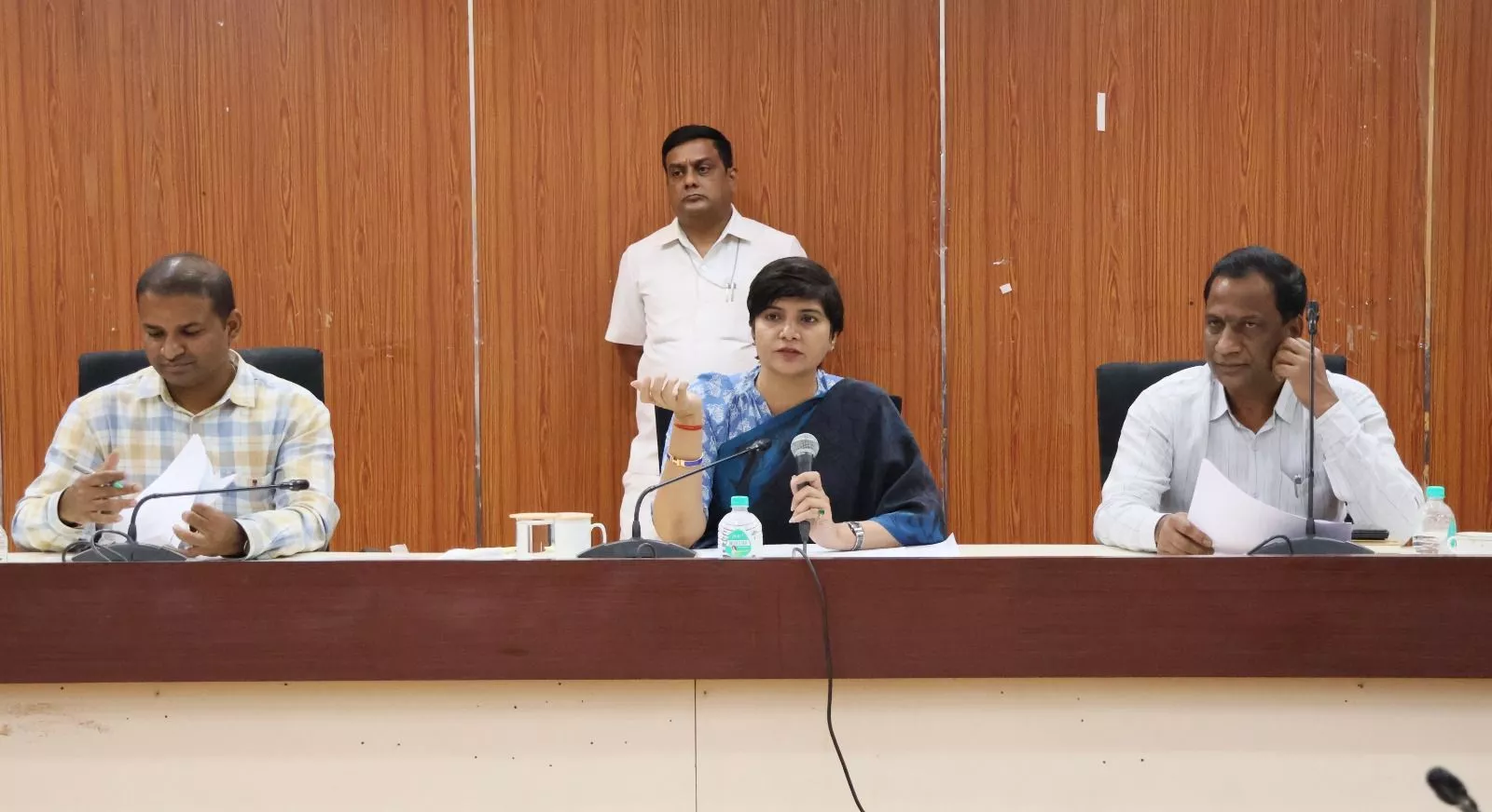 हैदराबाद में जिला कलेक्टर की एलपीजी और ईंधन समीक्षा