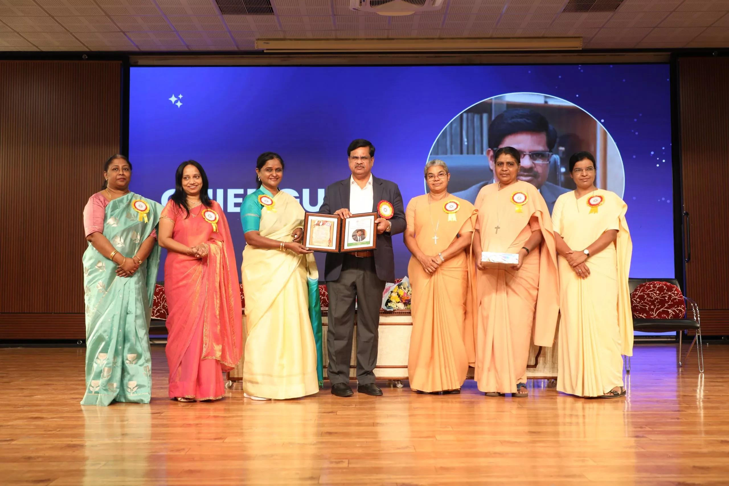 सेंट फ्रांसिस कॉलेज फॉर वूमेन, बेगमपेट में आयोजित राष्ट्रीय सेमिनार का दृश्य। 
