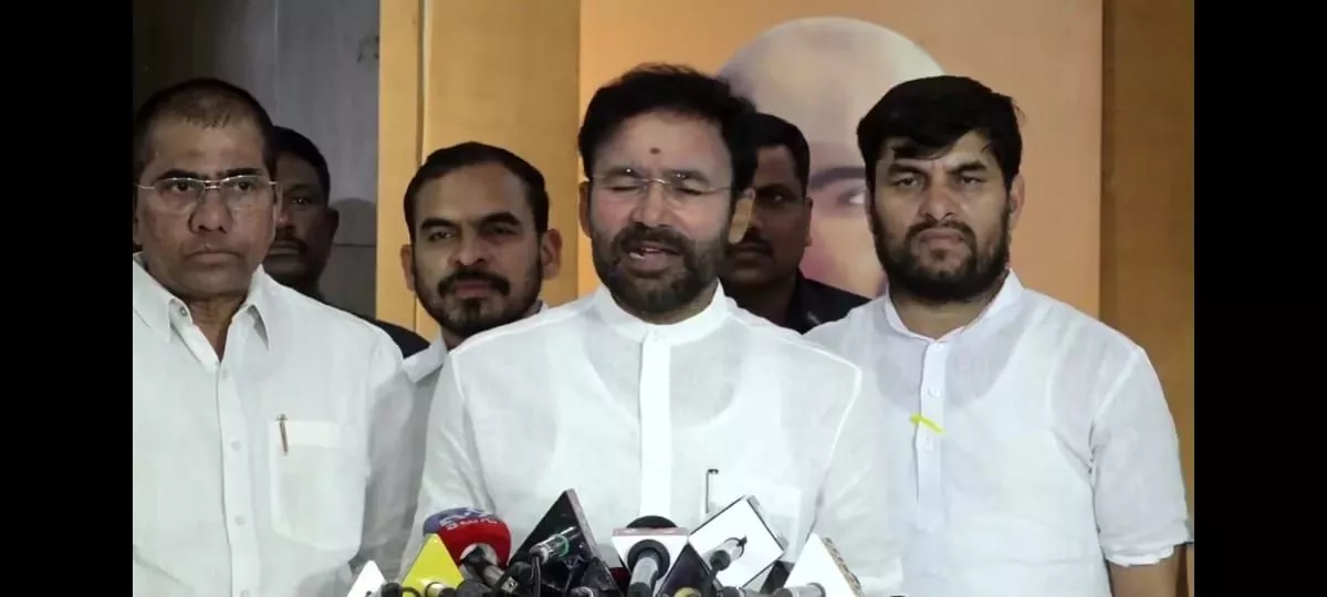 किशन रेड्डी भाजपा मुख्यालय में पत्रकार वार्ता कर रहे हैं